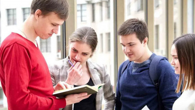 Вузам разрешили заселять в общежития только привитых студентов