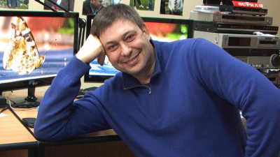 Суд в Киеве освободил из-под стражи журналиста Кирилла Вышинского