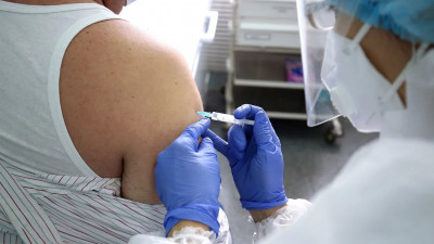 Петербуржцам рассказали, где можно привиться вакциной «КовиВак»