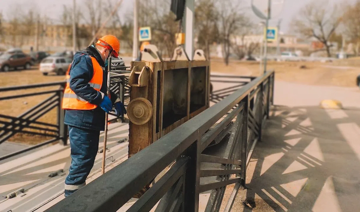 В Московском районе и Колпино проверили и очистили гидротехнические сооружения - tvspb.ru