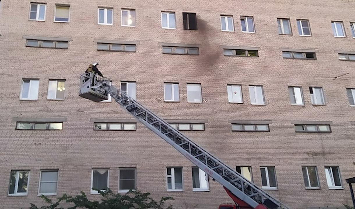 Три женщины пострадали в пожаре на улице Маршала Тухачевского | Телеканал  Санкт-Петербург