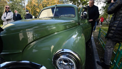 Глава Ленобласти Александр Дрозденко отдал свой голос на выборах в деревне Лупполово