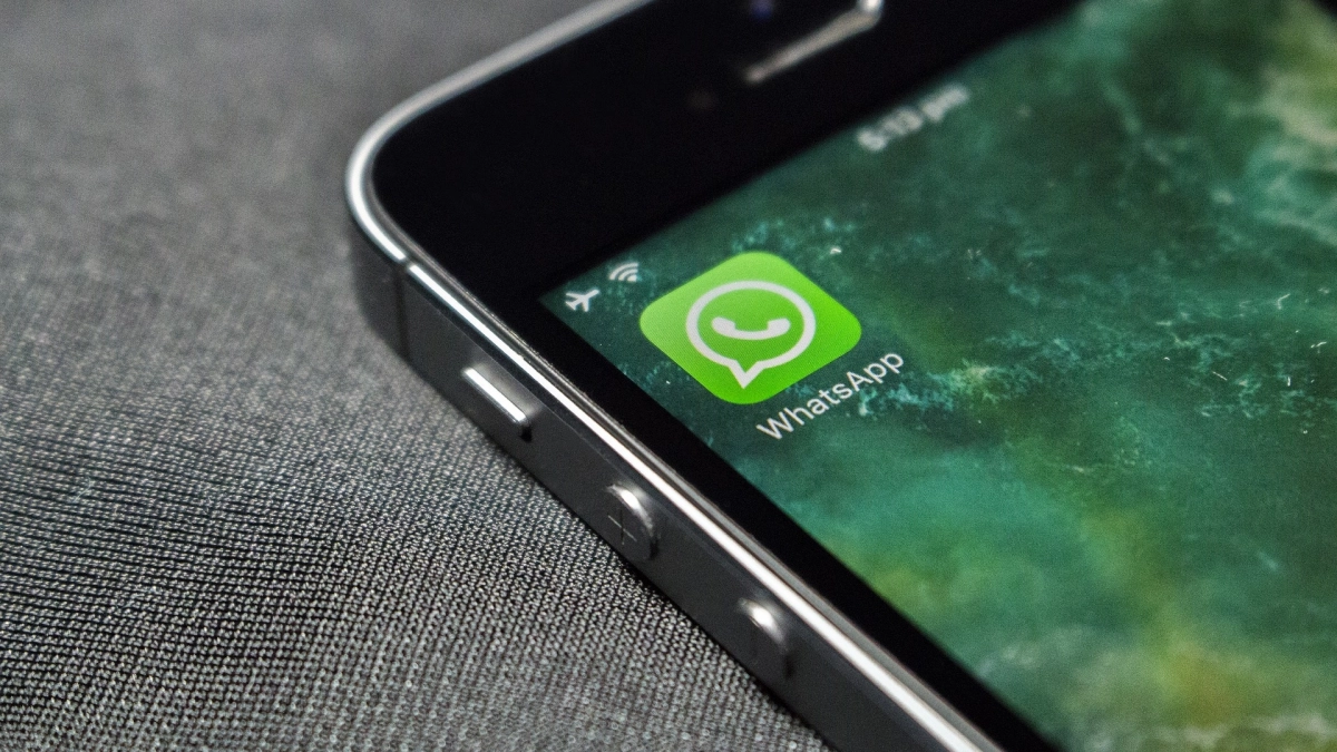 СМИ: WhatsApp перестанет работать на некоторых смартфонах с 2018 года - tvspb.ru