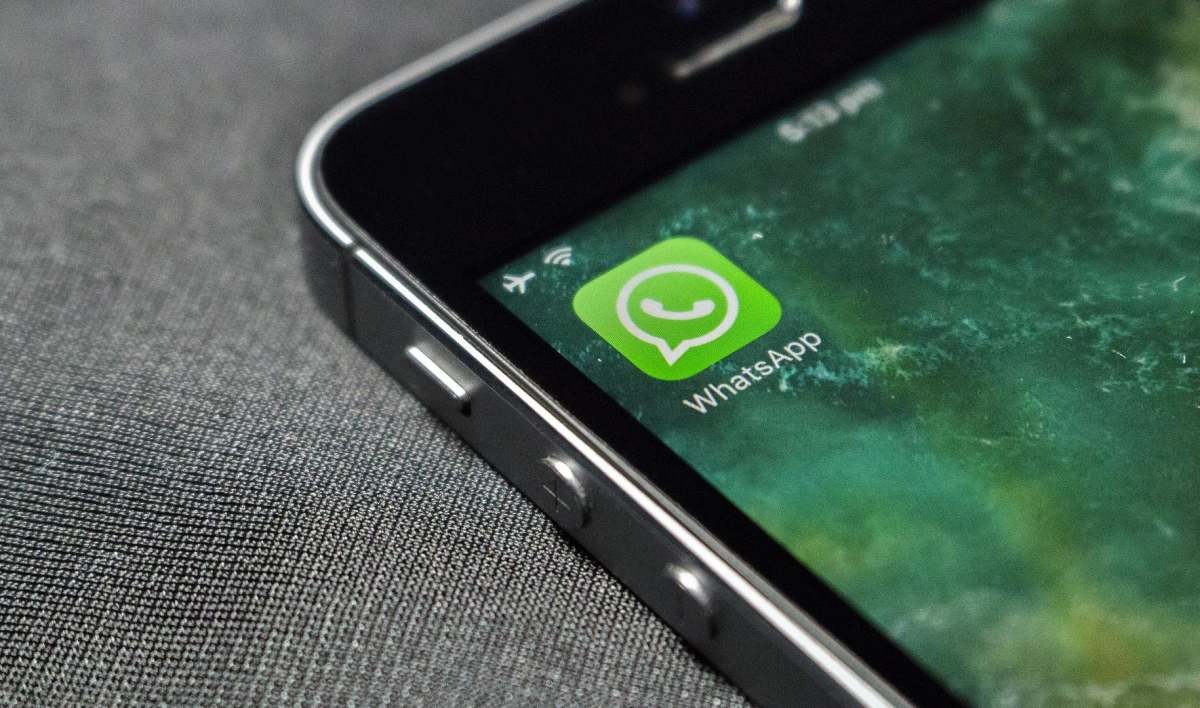 Сооснователь мессенджера WhatsApp советует удалить Facebook - tvspb.ru
