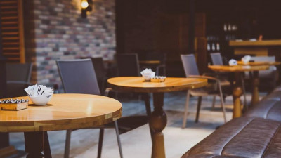 За три месяца в центре Петербурга закрылось 120 магазинов, кафе и ресторанов