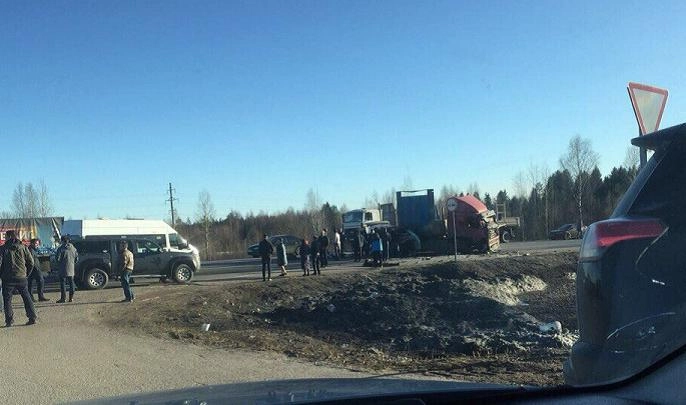 В Вологодской области произошло крупное ДТП, погибли 7 человек - tvspb.ru