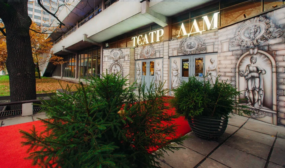 Лолита Милявская, 400 исторических костюмов, загадочные актерские судьбы: ЛДМ ждет московский «Модерн» - tvspb.ru