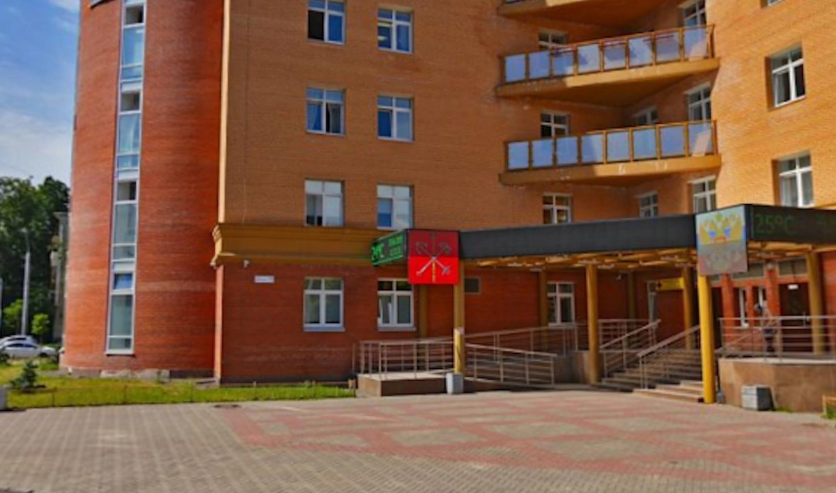 Поликлинику на улице Ленсовета переоборудуют в стационар для больных с COVID-19 - tvspb.ru
