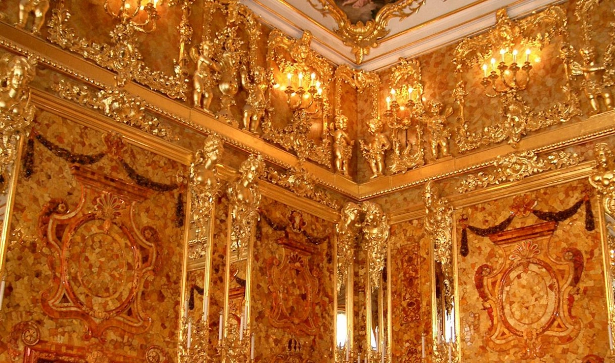 Более 100 уникальных экспонатов Царскосельской янтарной мастерской впервые покажут в Москве - tvspb.ru