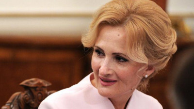 Яровая прокомментировала статью о букете, который Путин подарил Меркель