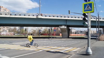 Зарплаты курьеров, водителей и грузчиков в пандемию выросли на четверть