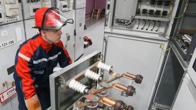 В «Ленэнерго» планируют до октября подготовить все сети к зиме