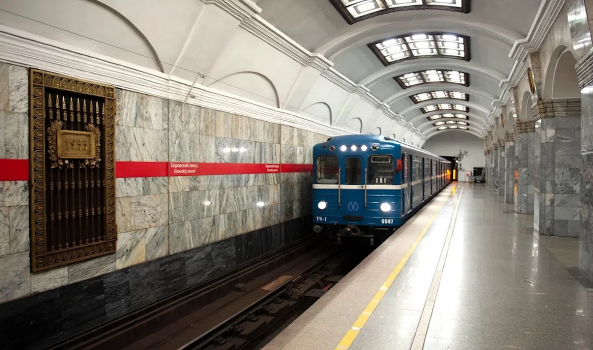 Во время праздника выпускников «Алые паруса» метро будет работать круглосуточно - tvspb.ru