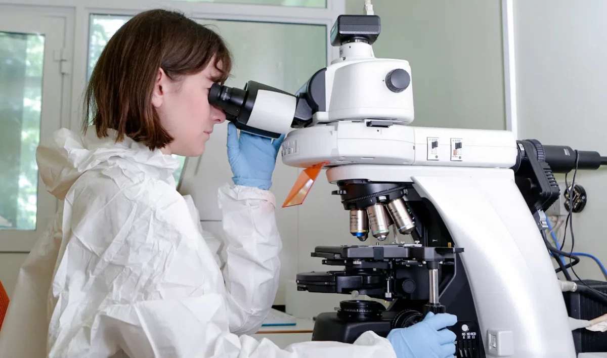 Центр Гамалеи разрабатывает лекарство от COVID-19 из антител - tvspb.ru