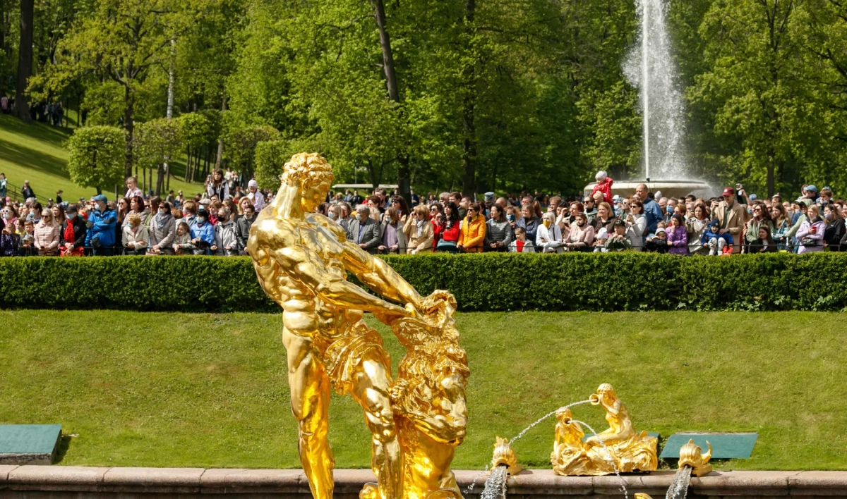В Петергофе пройдет весенний праздник фонтанов «Виват, Ассамблея!» - tvspb.ru