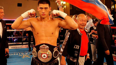Петербургский боксер Бивол защитил титул WBA, победив мексиканца Альвареса