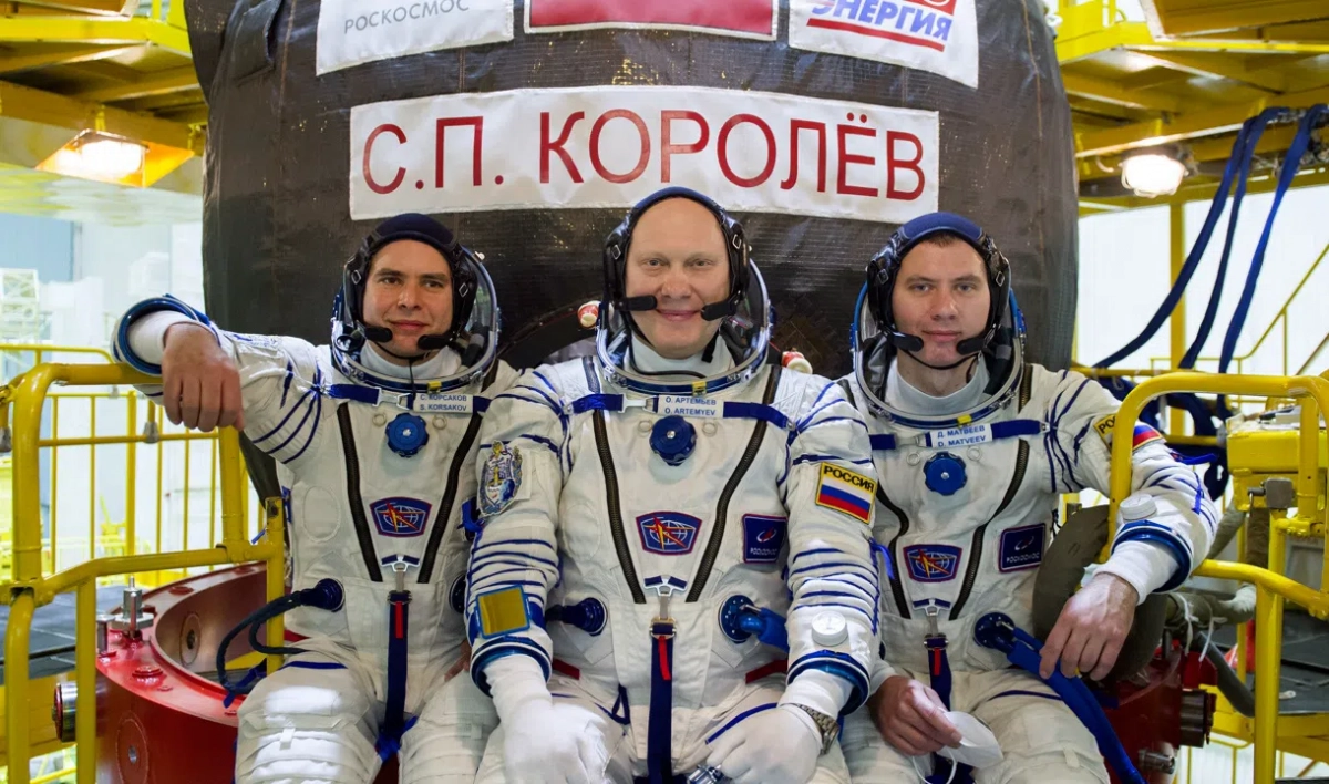 Космонавты приготовили кулич из печенья на борту МКС - tvspb.ru