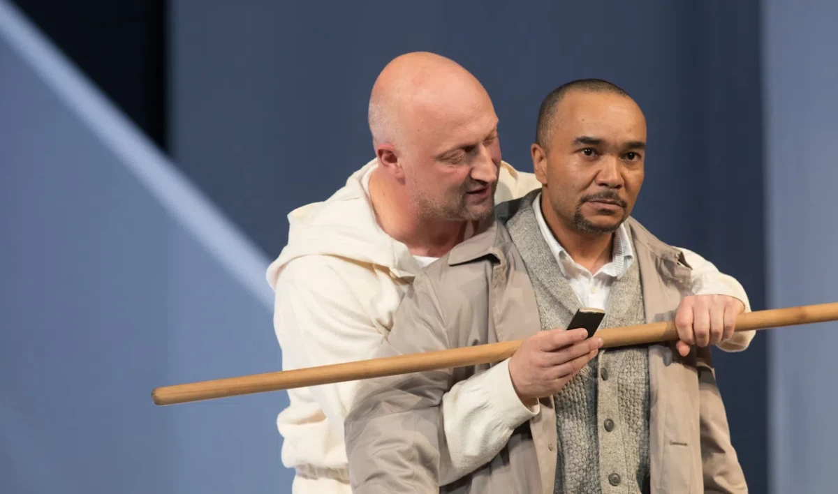 Спектакль-головоломку «Загадочные вариации» с Гошей Куценко покажут в Петербурге - tvspb.ru