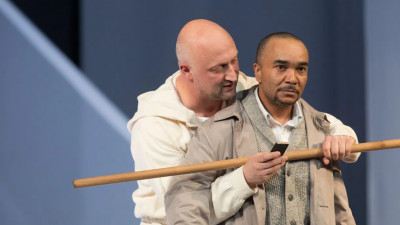 Спектакль-головоломку «Загадочные вариации» с Гошей Куценко покажут в Петербурге