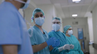 Россия с июля может открыться для вакцинного туризма