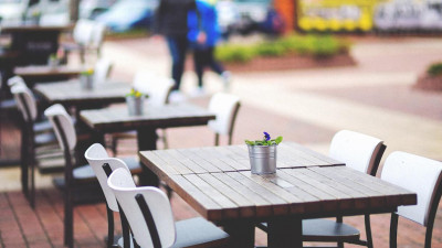 Упрощенный порядок размещения летних веранд продлили на 2021 год