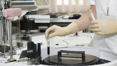 Бизнес поставляет продукты петербуржцам и оборудование врачам во время коронавируса