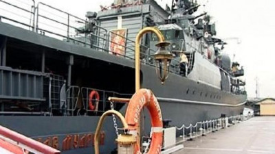 Фрегат ВМФ России установил наблюдение за американским авианосцем в Средиземном море