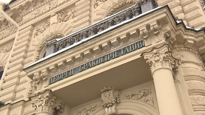 В Петербурге до 10 марта не будут чествовать юбиляров супружеской жизни