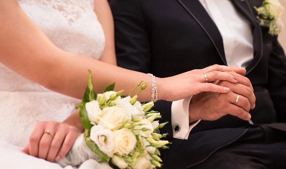 В прошлом году 7 тысяч иностранных пар зарегистрировали брак в Петербурге - tvspb.ru