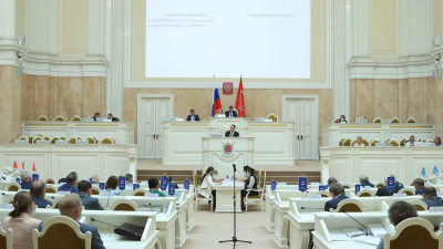 Партия «Новые люди» предложила отменить обязательную зарплату для депутатов ЗакСа Петербурга