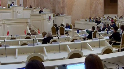 Депутаты ЗакСа почтили память посла Андрея Карлова минутой молчания