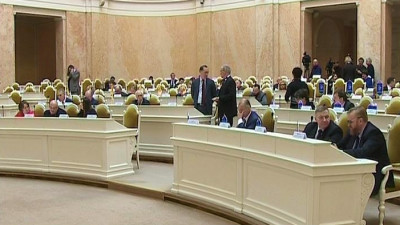 Депутаты ЗакСа раскритиковали работу ресурсоснабжающих организаций в отопительный сезон