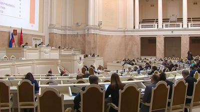 В ЗакСе приняли законопроект о едином дне обращений граждан в органы власти