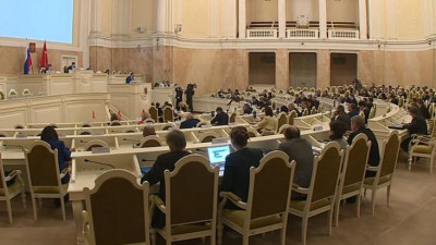 Комиссия ЗакСа поддержала законопроект о бюджете Петербурга на 2020 год