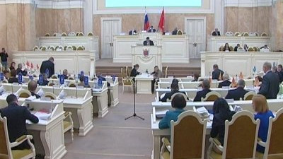 Парламентские итоги: ЗакС провел последнее заседание в 2014 году