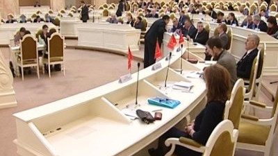 В ЗакСе обсудили меры защиты пожилых людей при подозрении в правонарушении