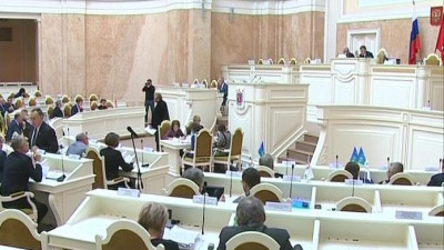 ЗакС в третьем чтении принял закон о проведении выборов по смешанной системе