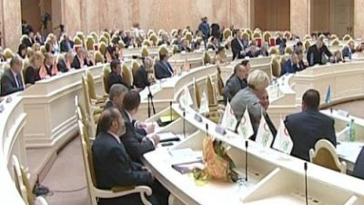 Заседание ЗакСа посвящено 20-летию городского парламента