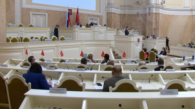 Депутаты ЗакСа решили обратиться к Мурашко из-за ситуации с ценами на ПЦР-тесты