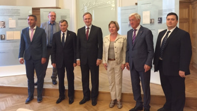 Делегация Законодательного собрания Петербурга отправилась в Ригу