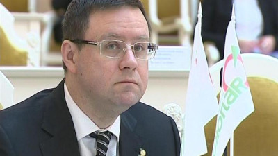Поправку Кобринского рассмотрят в третьем чтении законопроекта о выборах в ЗакС