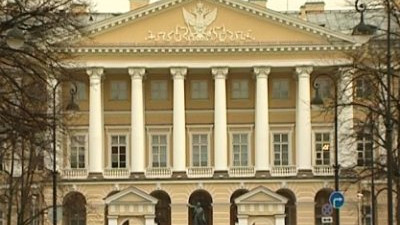 Полтавченко сократил зарплаты чиновникам Петербурга на 10%
