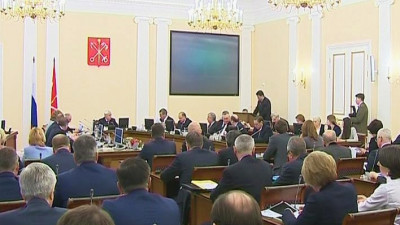Первое в 2016 году заседание правительства Петербурга: исполнение бюджета и работа с подрядчиками
