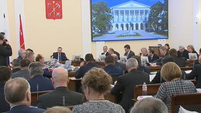 Заседание правительства Петербурга началось с социальных поручений