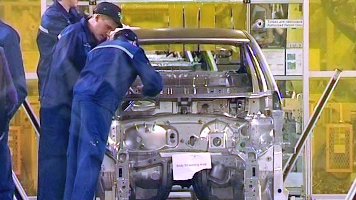 Заводы Hyundai и Ford остановили конвейеры на летние каникулы - tvspb.ru