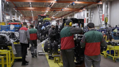 В Петербурге начнется первый в России серийный выпуск тракторов с автопилотом