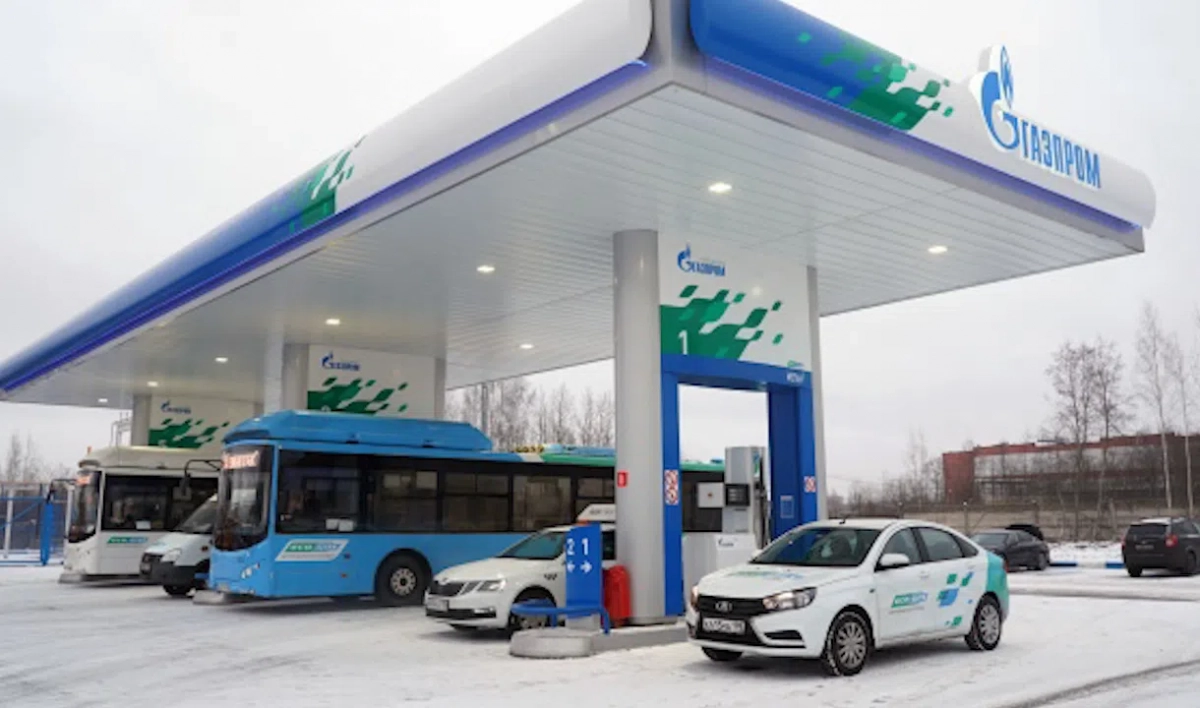 Петербург планирует перевести на природный газ все автобусы и коммунальную технику в течение трех лет - tvspb.ru