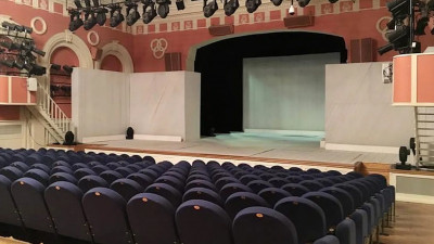 В театре «Зазеркалье» пройдет авторский концерт Сергея Баневича