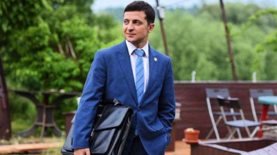 Зеленский обратился к Путину со страницы в Facebook