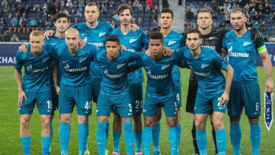 «Зенит» прилетел в Москву на матч с «Динамо»